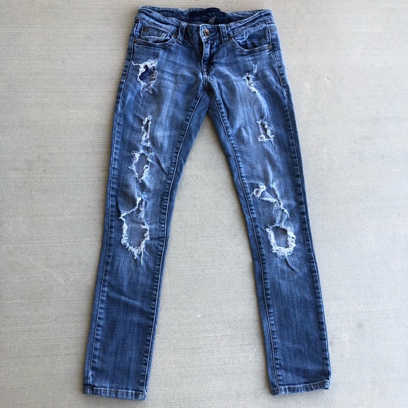Refuge Ripped Jeans - Picture 1 of 6